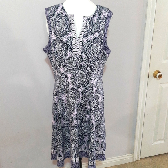 🎉 HOST PICK Liz Claiborne dress 🎉 - Picture 2 of 9